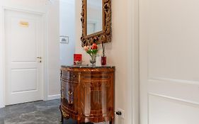 Zara Rooms